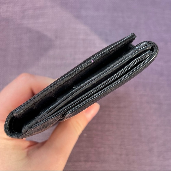 Chanel Caviar Skin Coco Mark Bi-Fold Wallet Leather - Picture 4 of 12